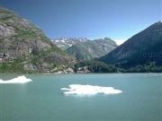 Play Alaska lake jigsaw