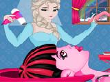 Play Draculaura at frozen hair salon